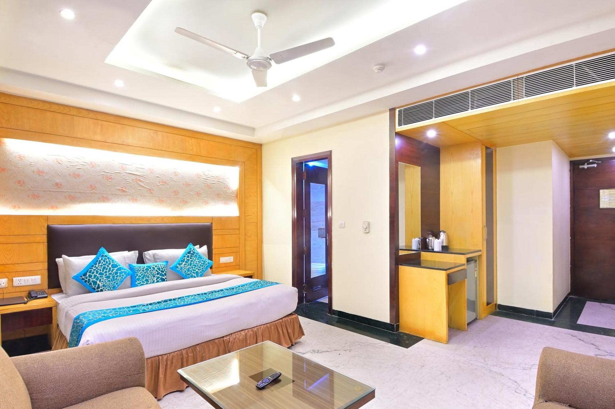 Hotel Hari Piorko Grand - 2 Min From New Delhi Railway Station Extérieur photo