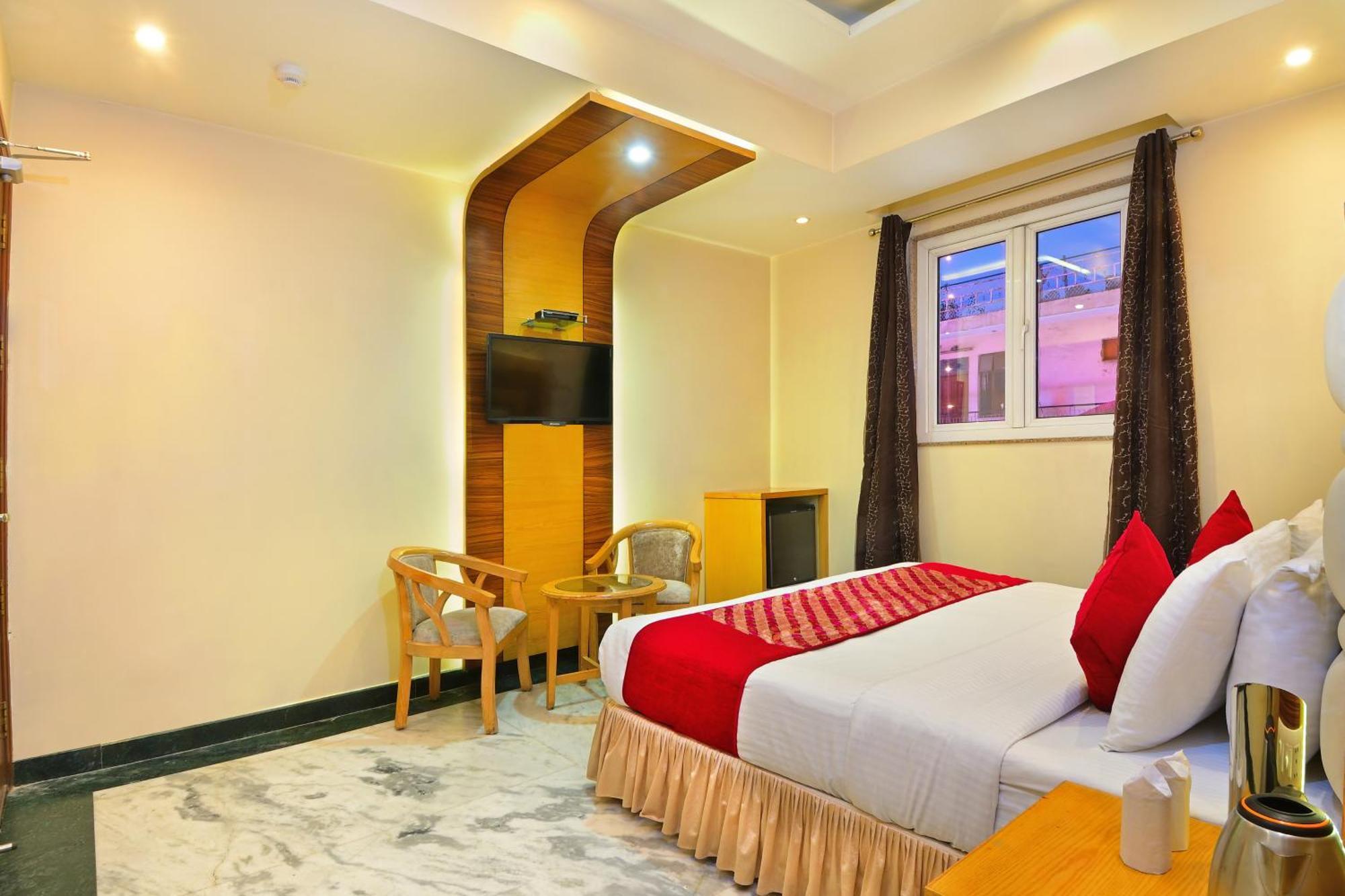 Hotel Hari Piorko Grand - 2 Min From New Delhi Railway Station Extérieur photo