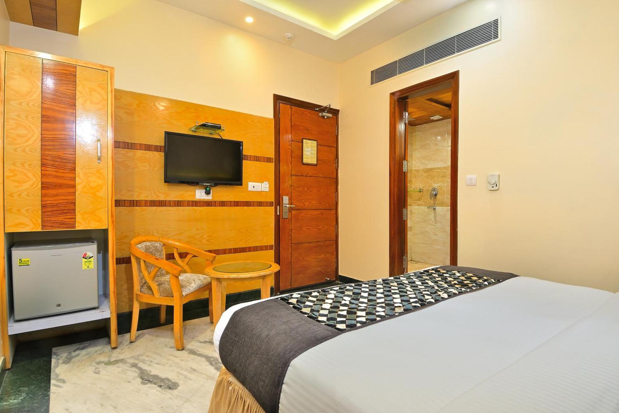 Hotel Hari Piorko Grand - 2 Min From New Delhi Railway Station Extérieur photo