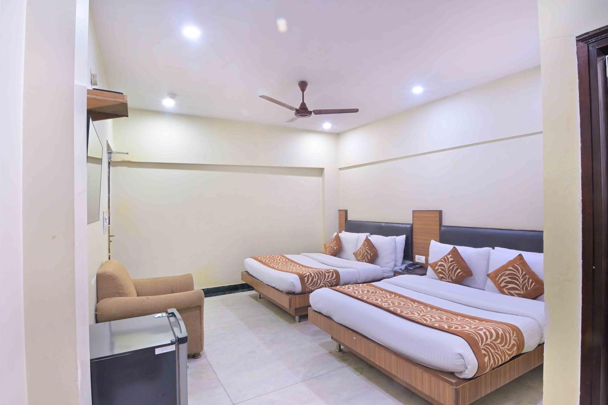 Hotel Hari Piorko Grand - 2 Min From New Delhi Railway Station Extérieur photo
